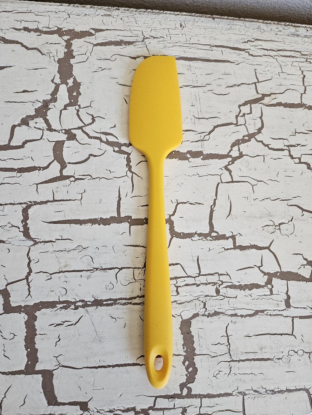 10/$15 NEW Silicone Spatula Yellow